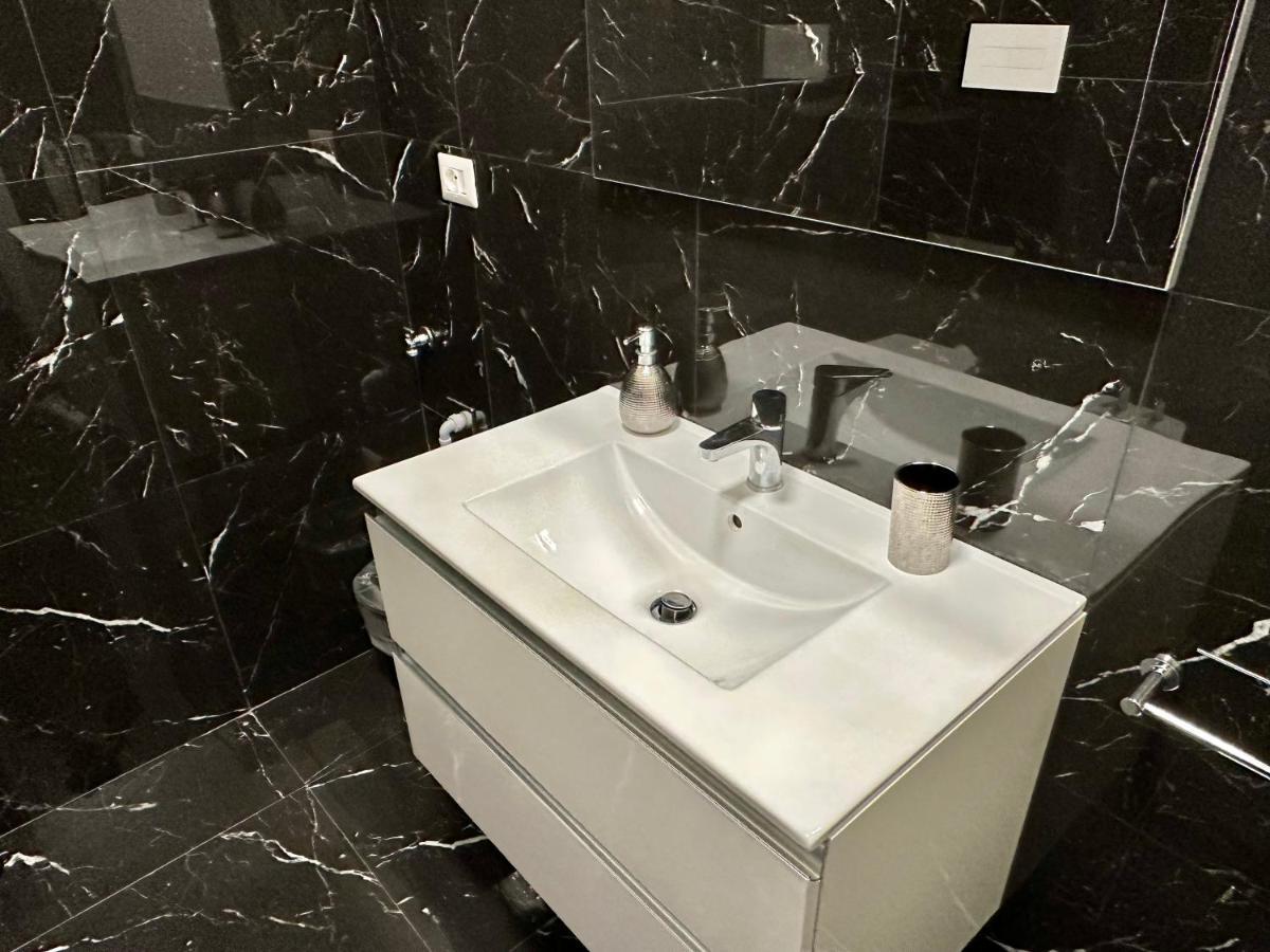 Newhouse Anthium - Central Chic Anzio Esterno foto